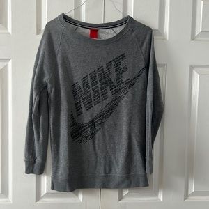 Nike sweatshirt, size xs, oversized